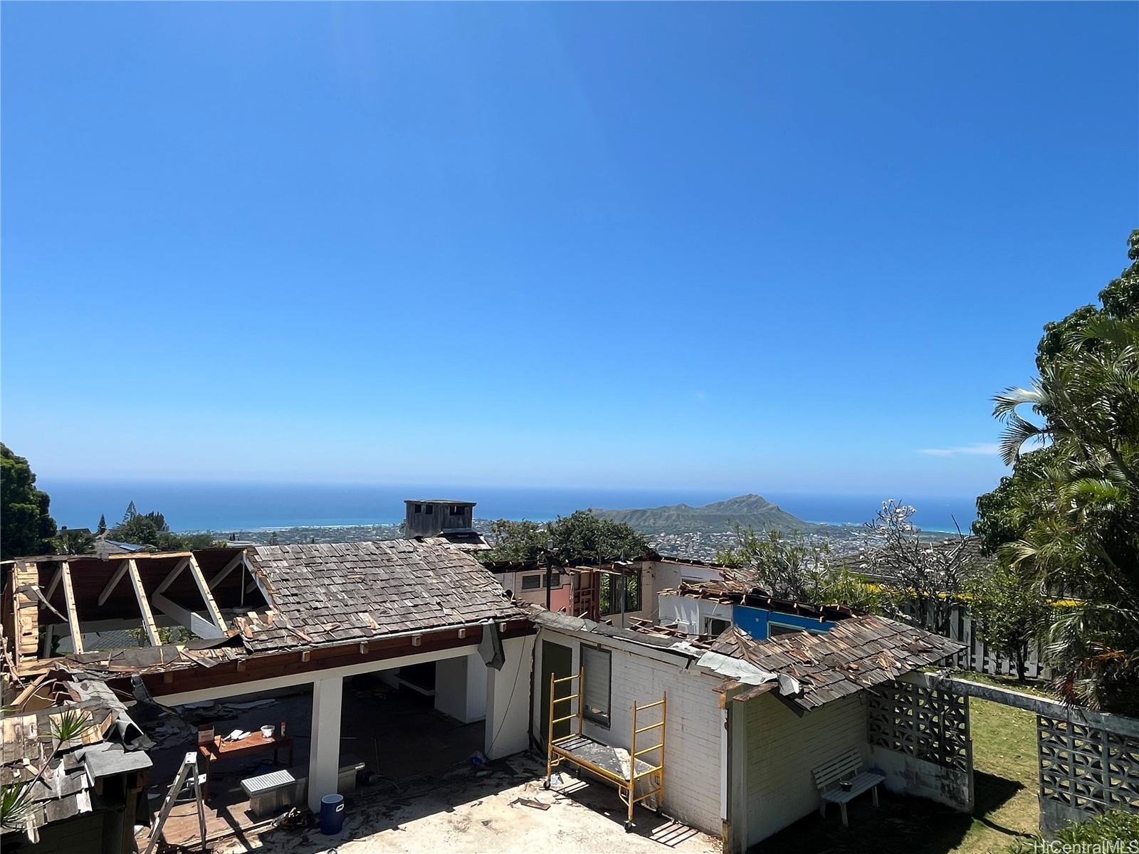 4856 Sierra Drive