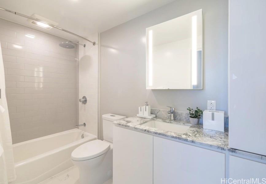 987 Queen Street  Unit 4103