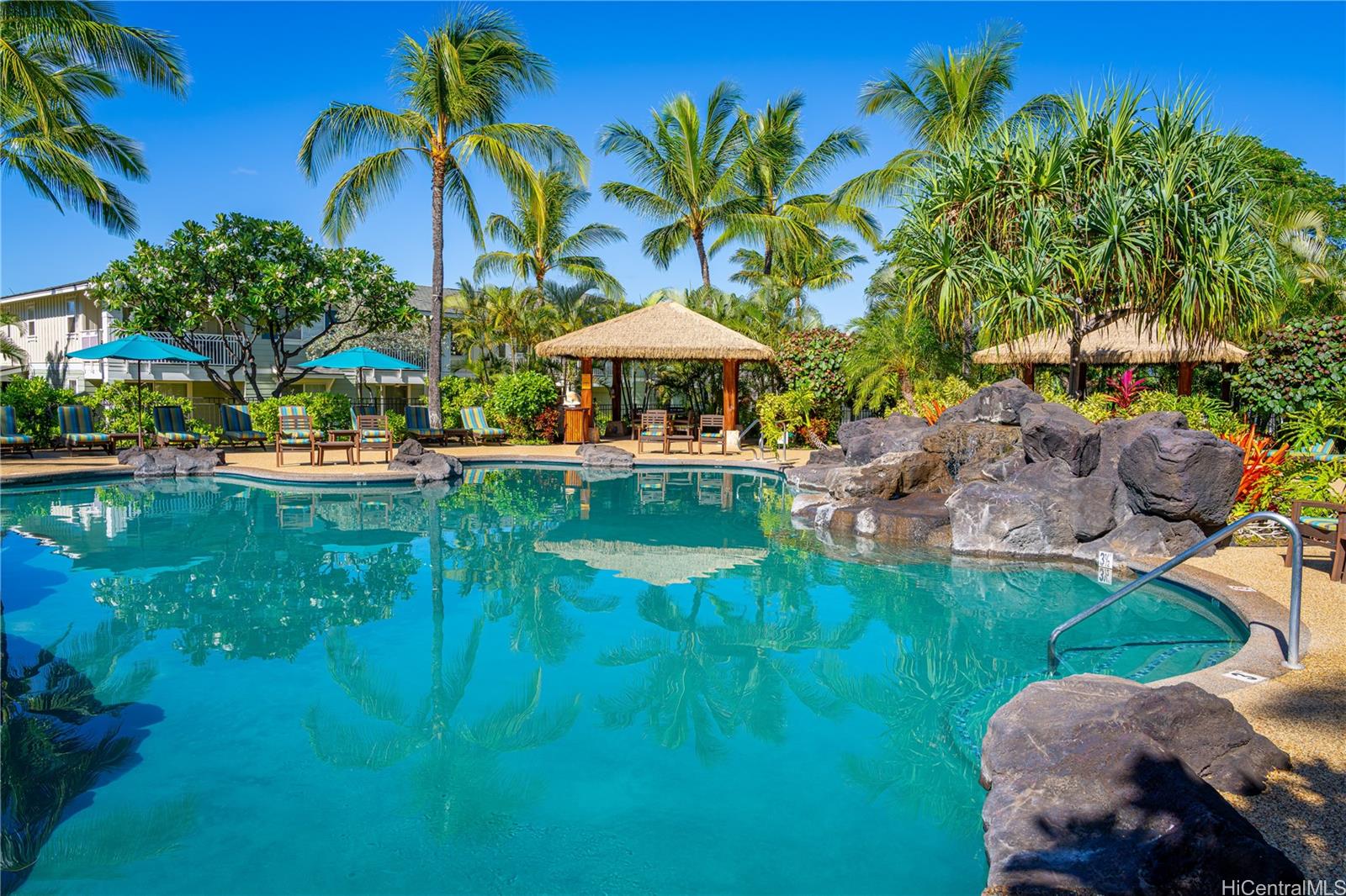 Photo 16 of 18
