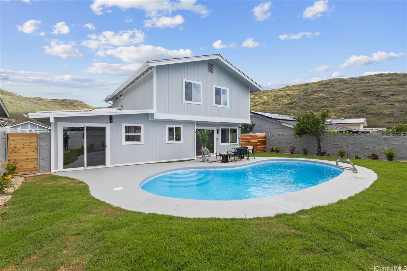 7533 Kamaomao Place