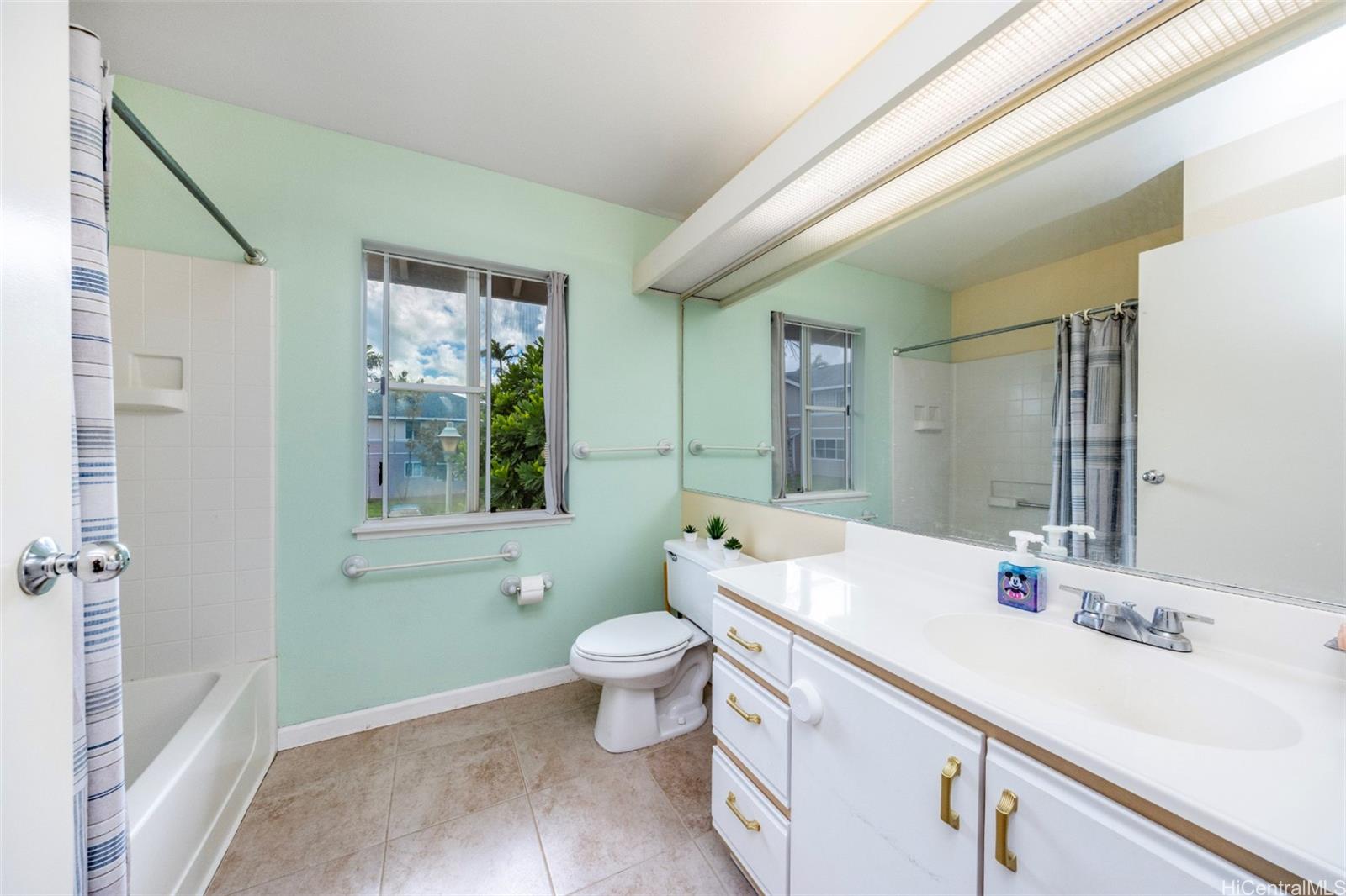 95-1071 Kaapeha Street  Unit 98