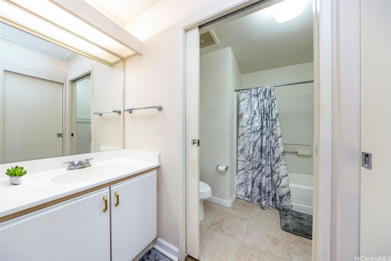 95-1071 Kaapeha Street  Unit 98