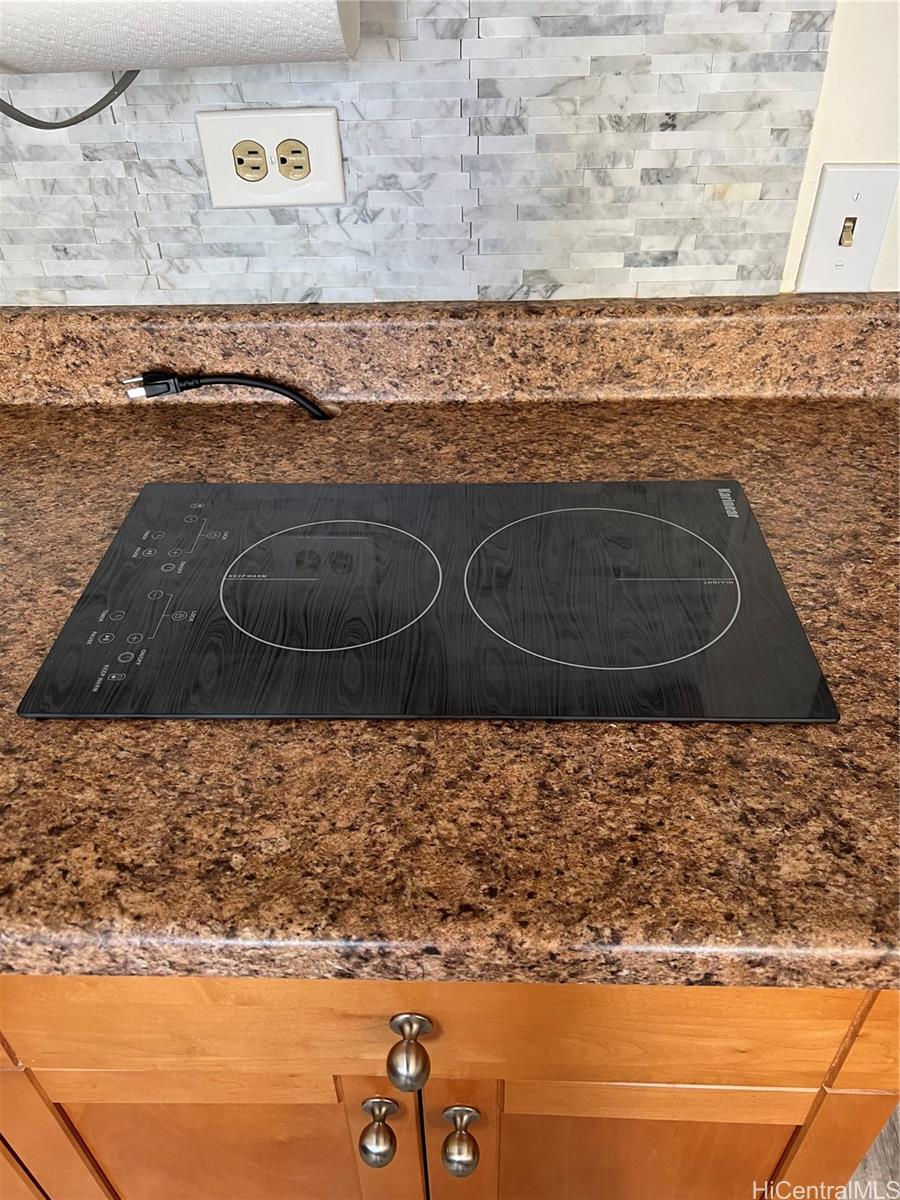 Photo 14 of 23