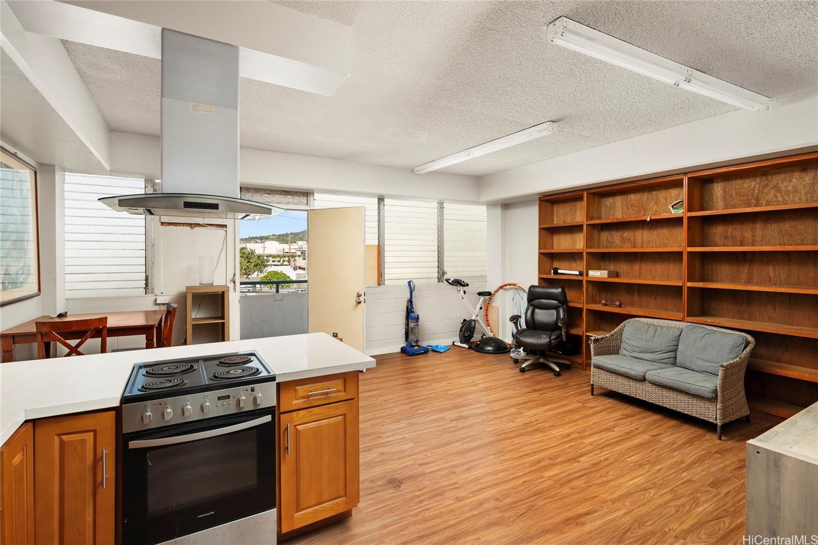 931 University Avenue  Unit 308
