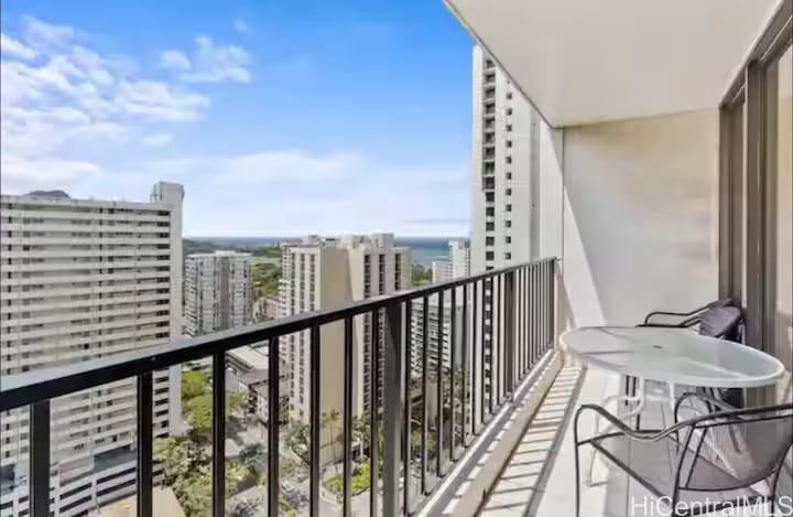 201 Ohua Avenue 2409