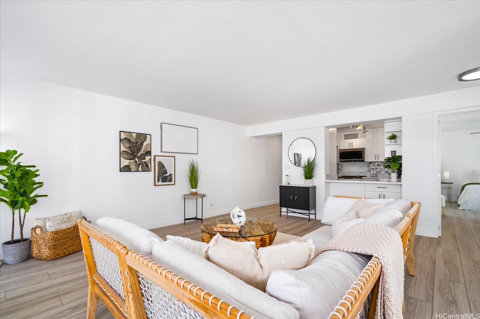 2575 Kuhio Avenue  Unit 1702