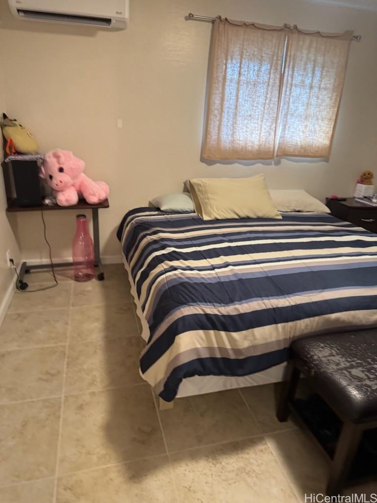 Photo 12 of 17