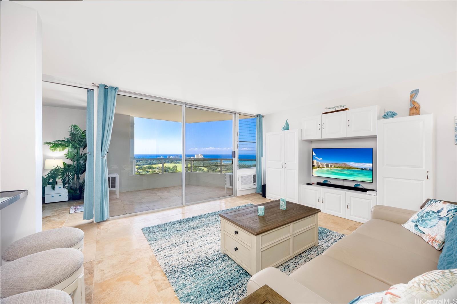 2600 Pualani Way 2603