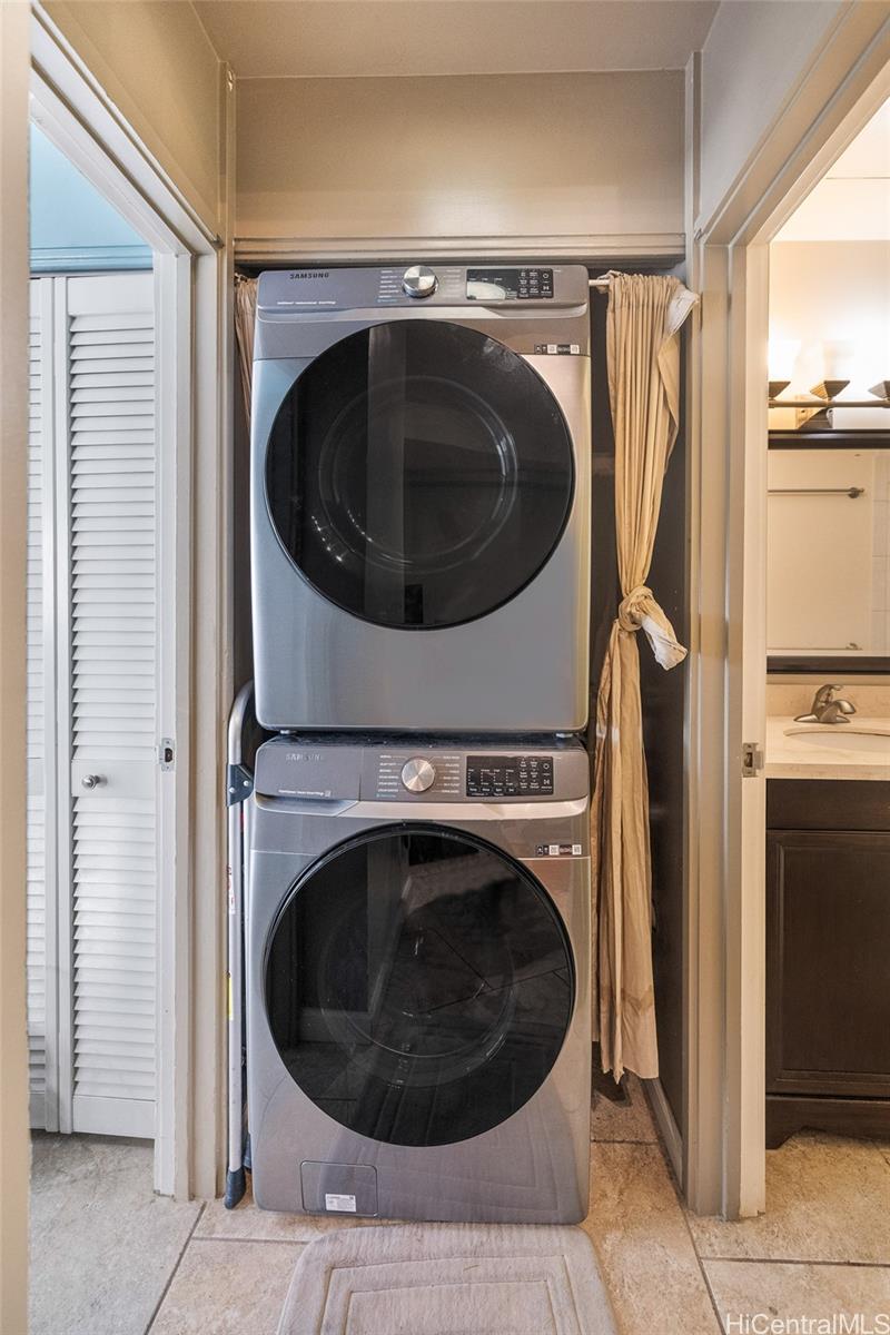 1088 Bishop Street  Unit 203