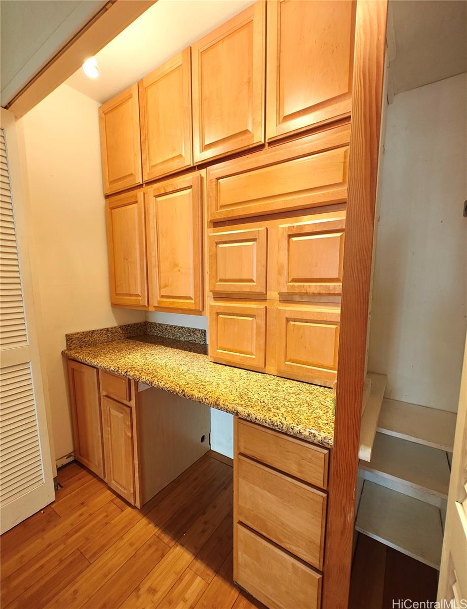 Photo 13 of 21