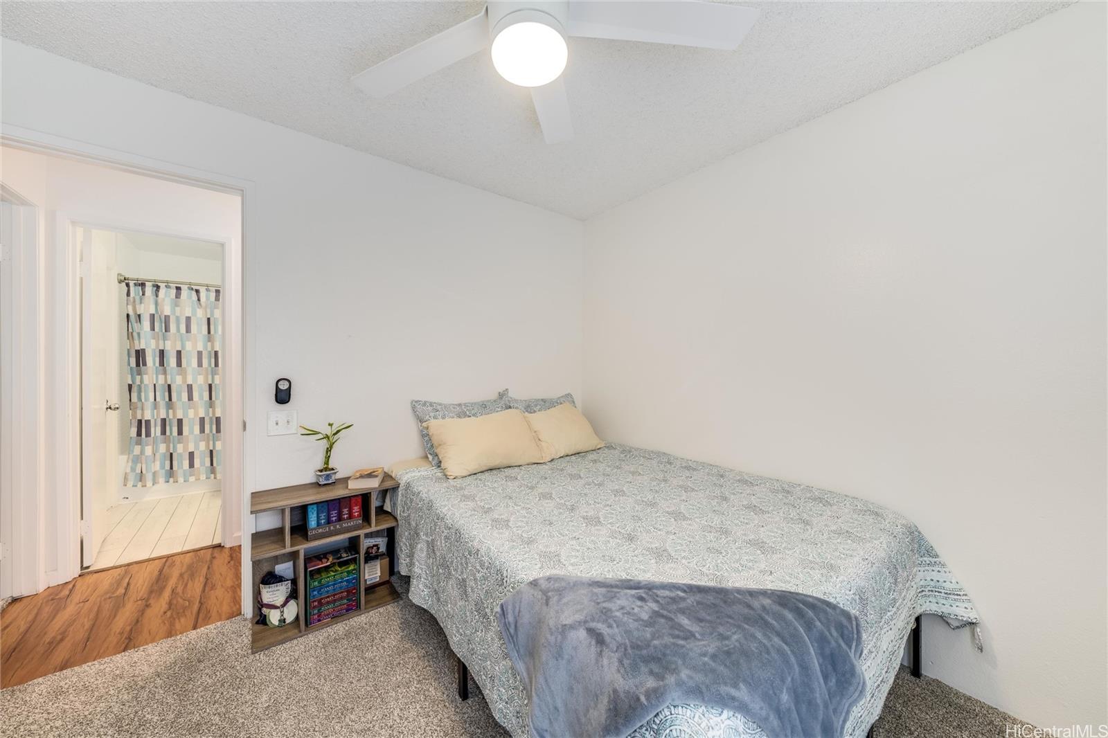 Photo 11 of 25