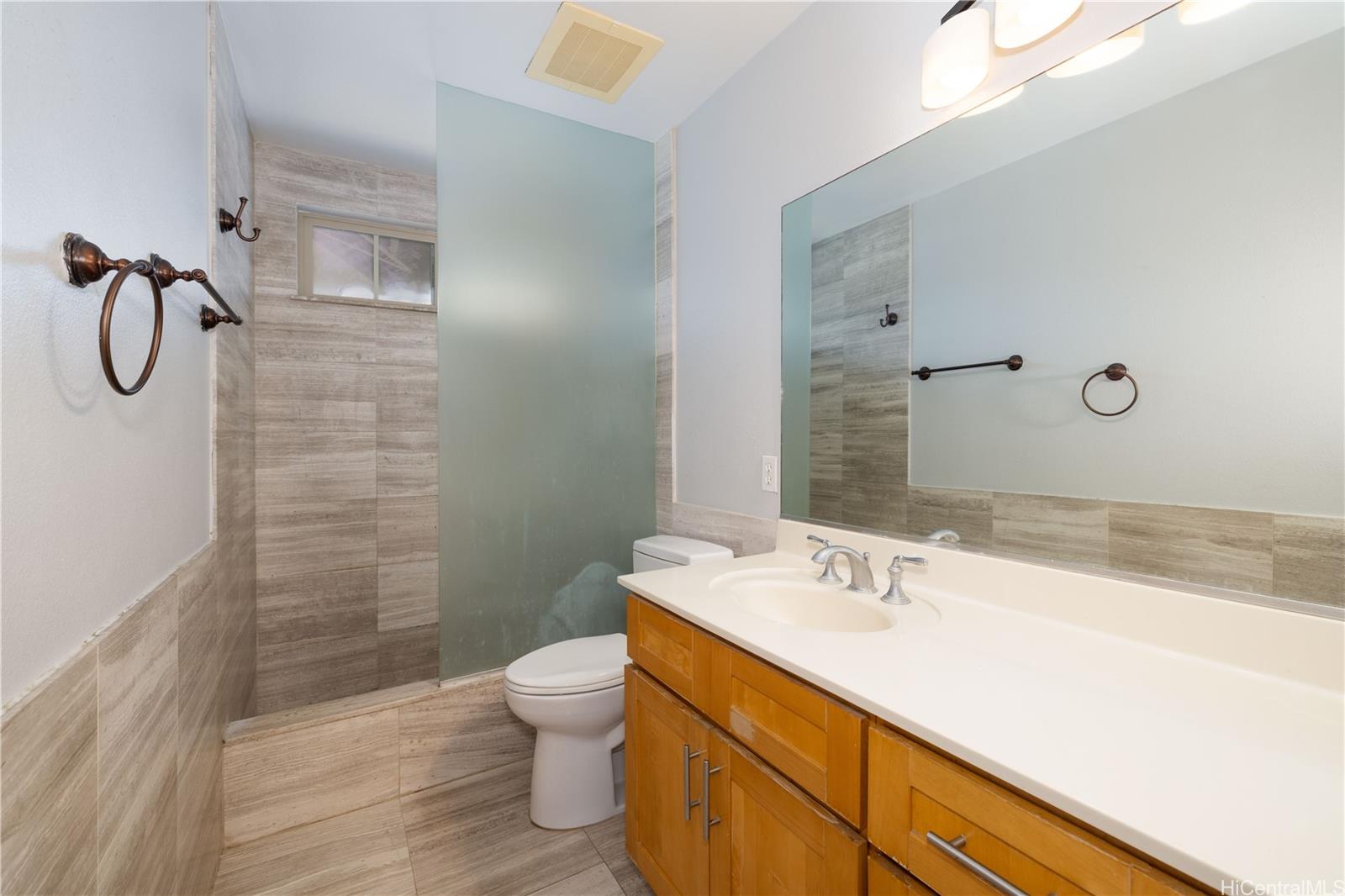 91-1171 Kaiau Avenue  Unit 205