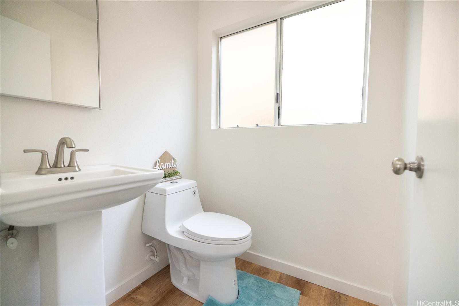 Photo 16 of 19