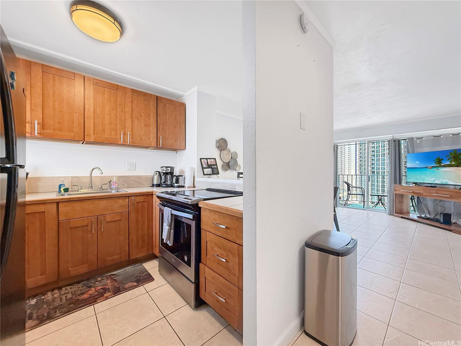 Photo 2 of 25