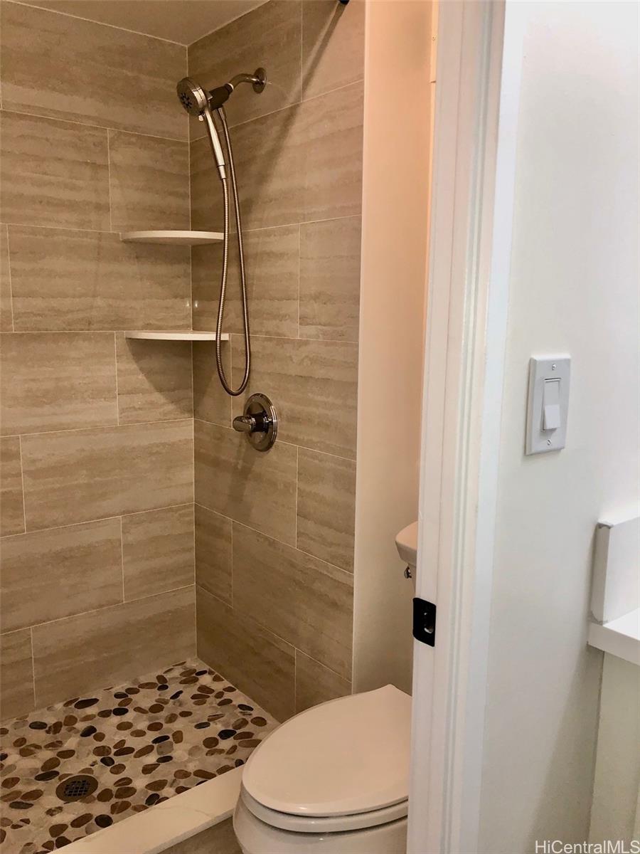 Photo 23 of 25