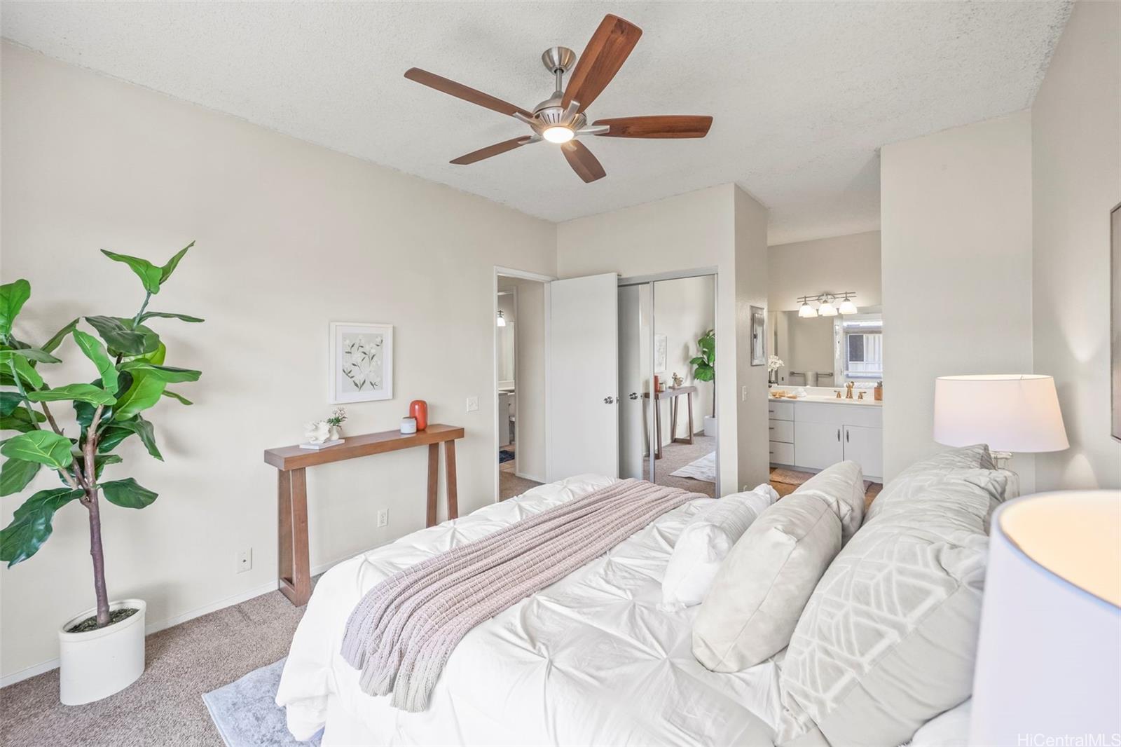 Photo 12 of 20
