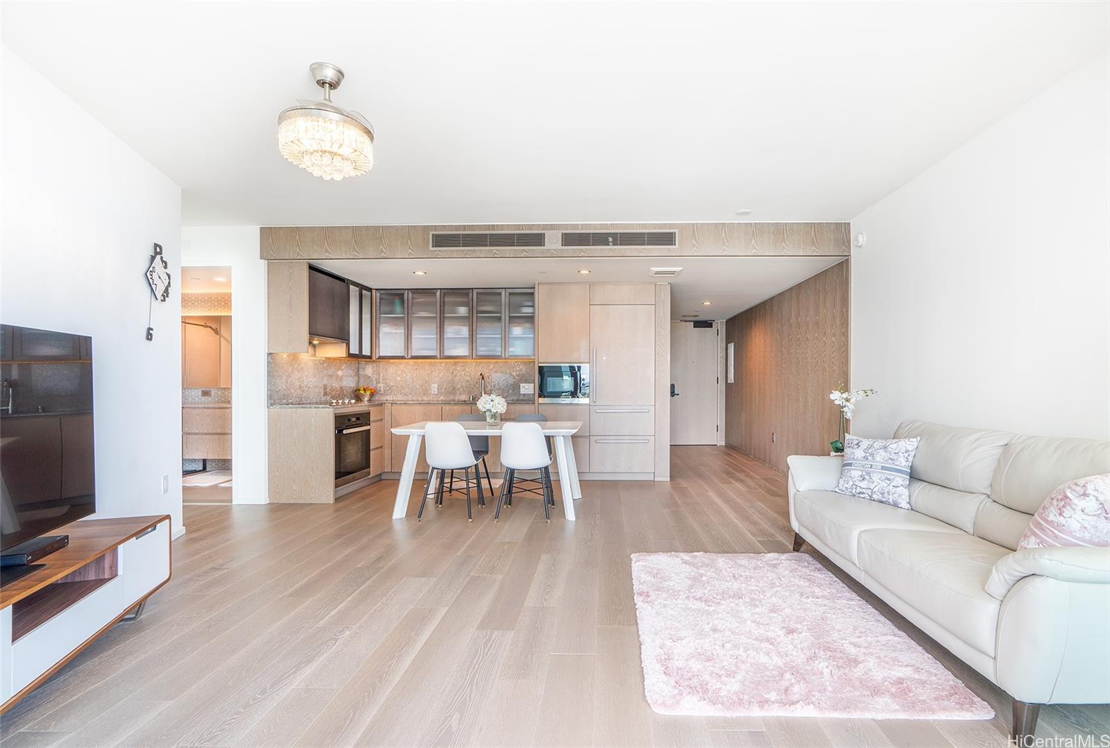 1000 Auahi Street 2713