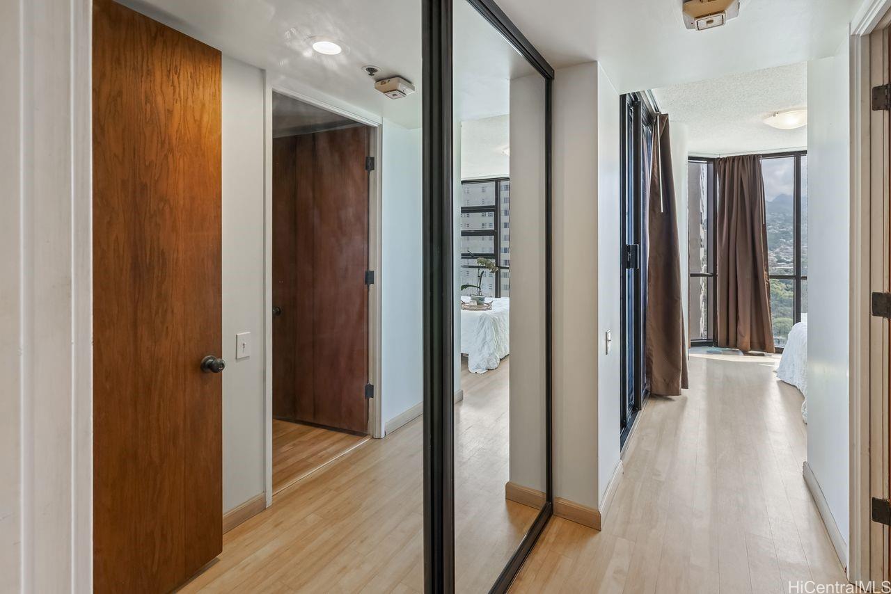 Photo 9 of 23