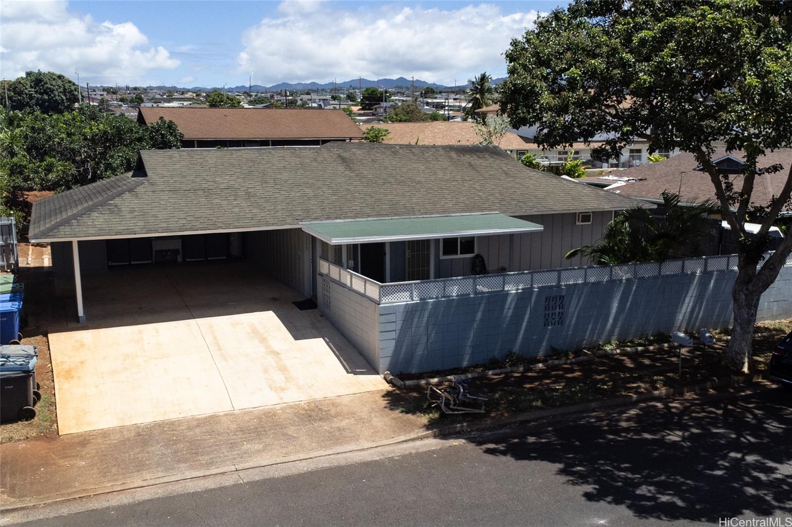1112 Kuokoa Street