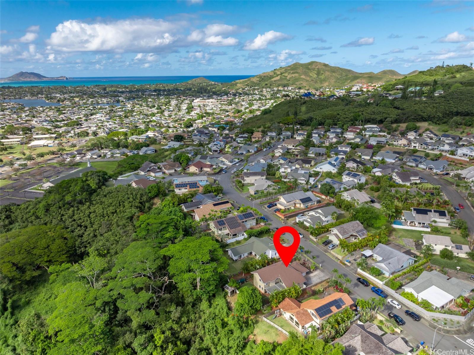 1614 Paukiki Street 1614 Paukiki Street