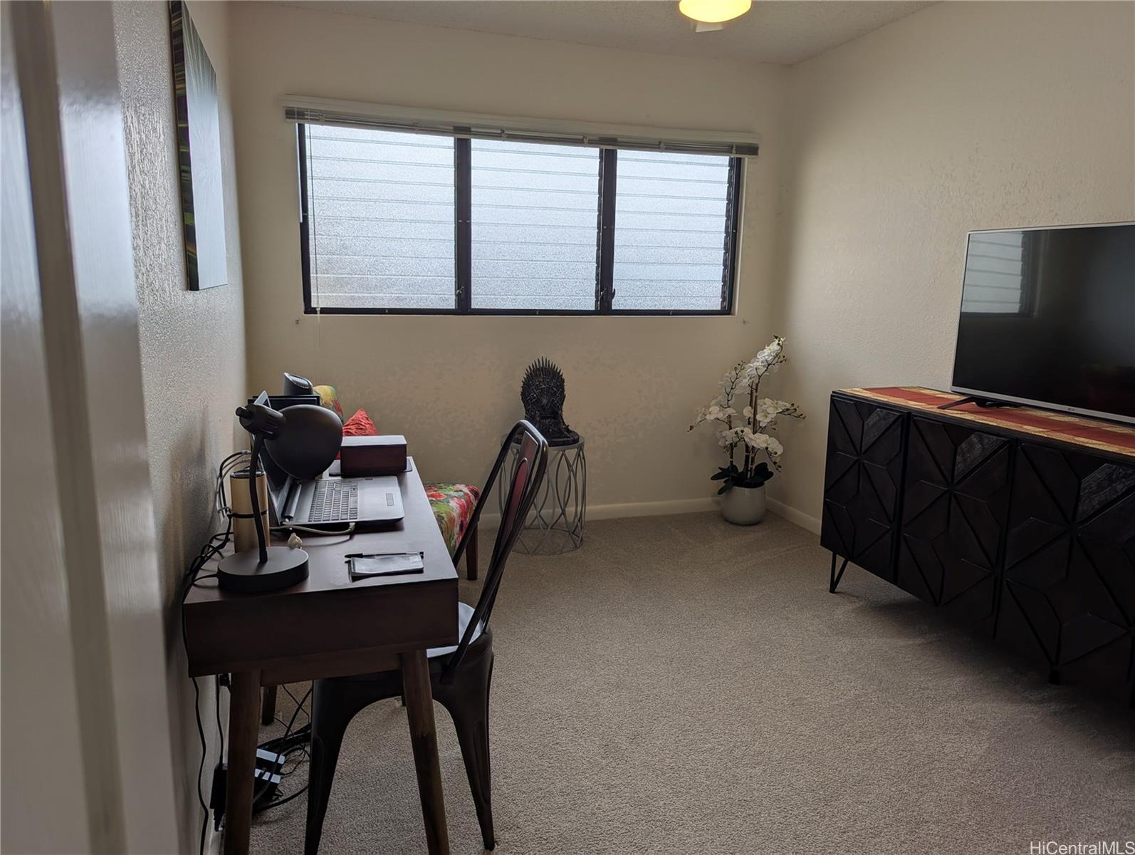 Photo 19 of 24