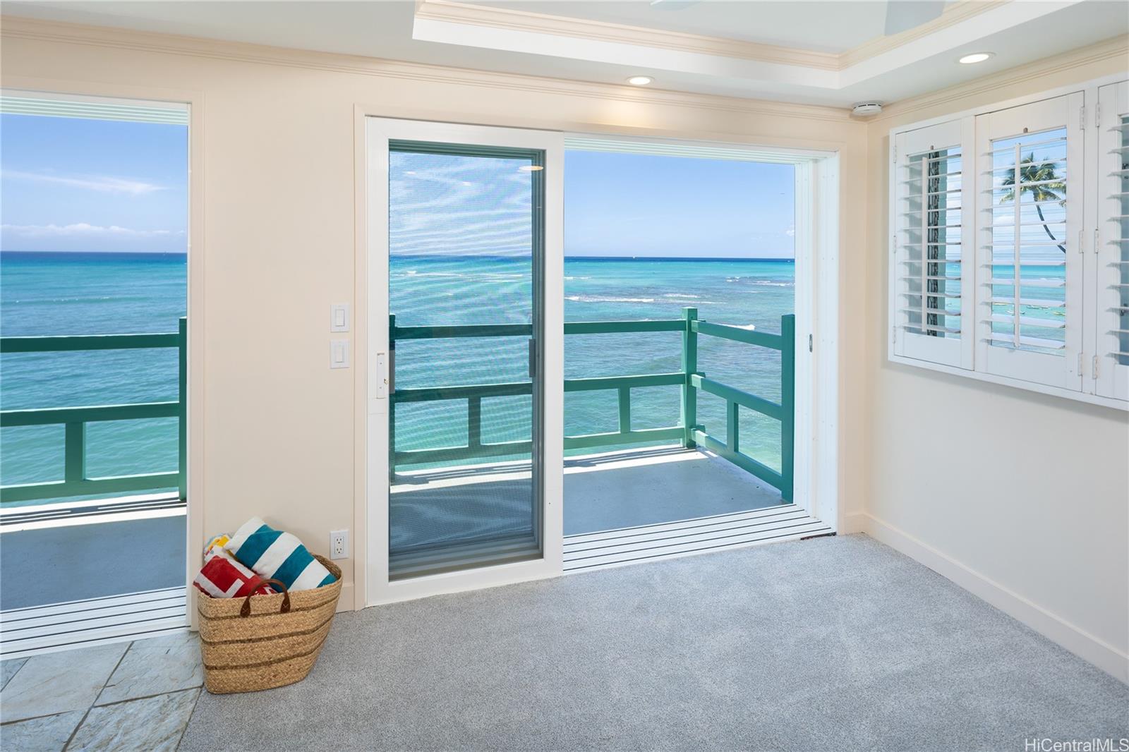 2957 Kalakaua Avenue  Unit 418