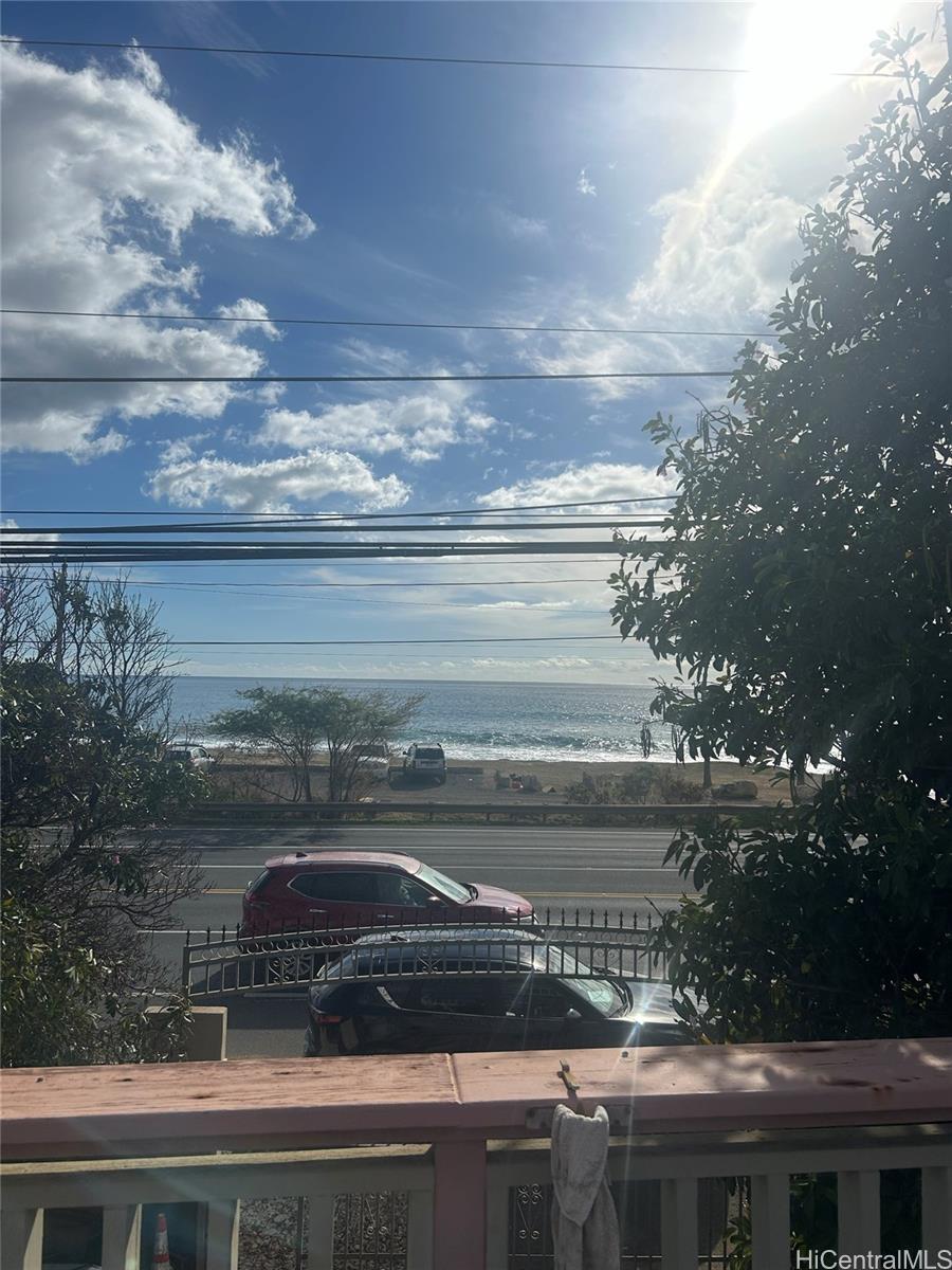 87-1490 Farrington Highway
