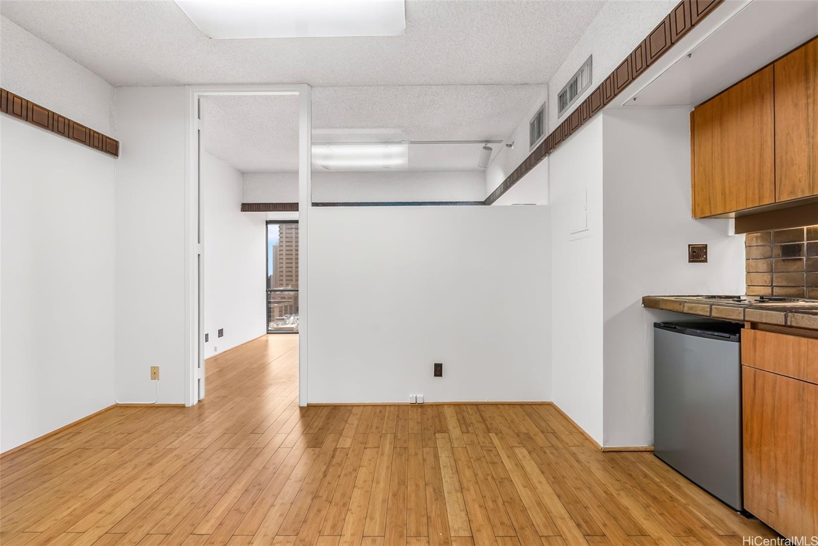 1188 Bishop Street  Unit 1301