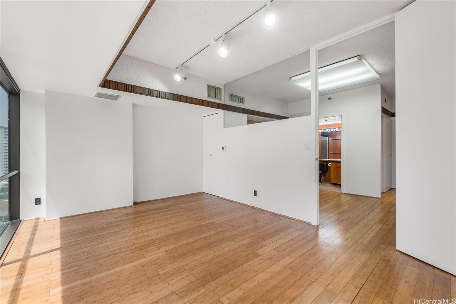 1188 Bishop Street  Unit 1301