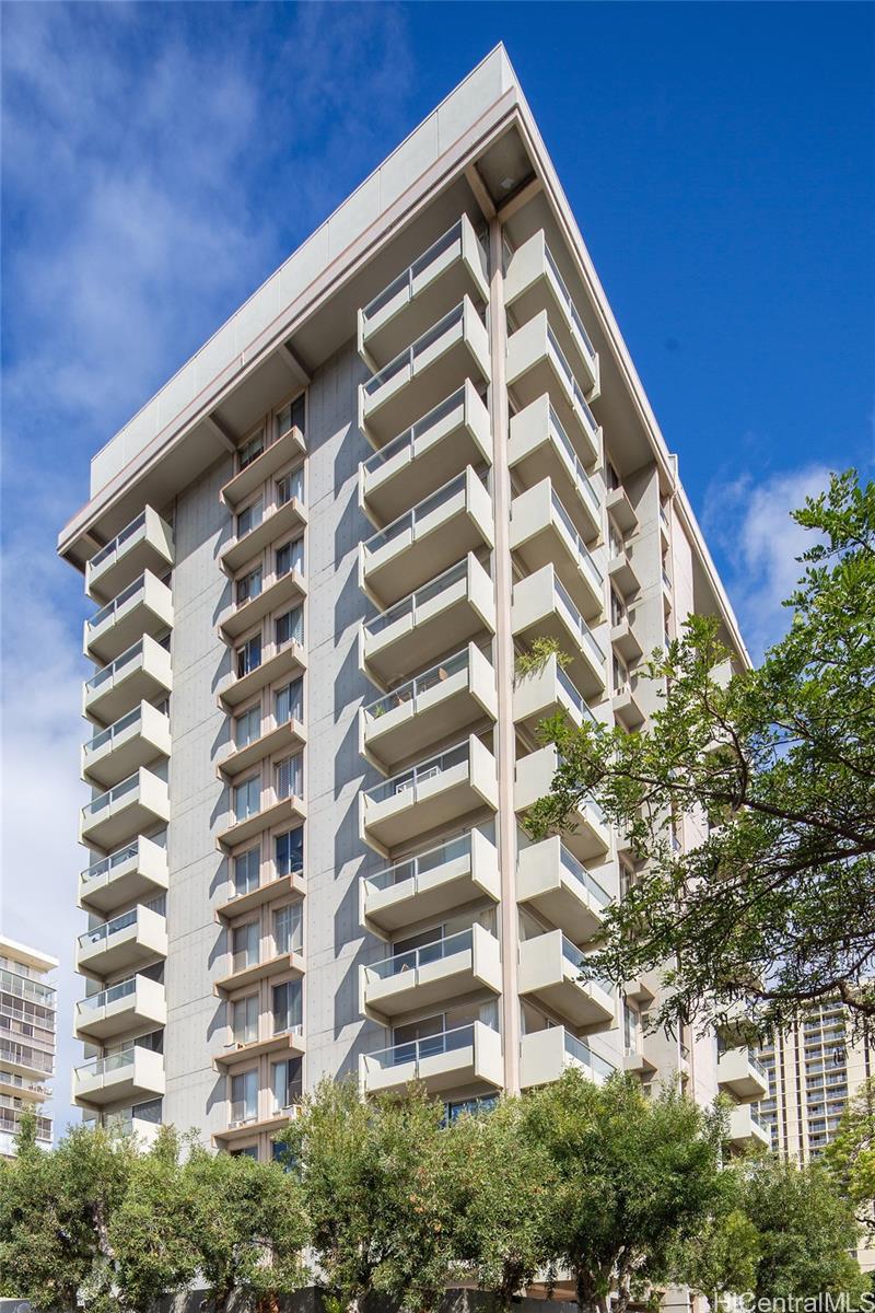 240 Makee Road  Unit 12C