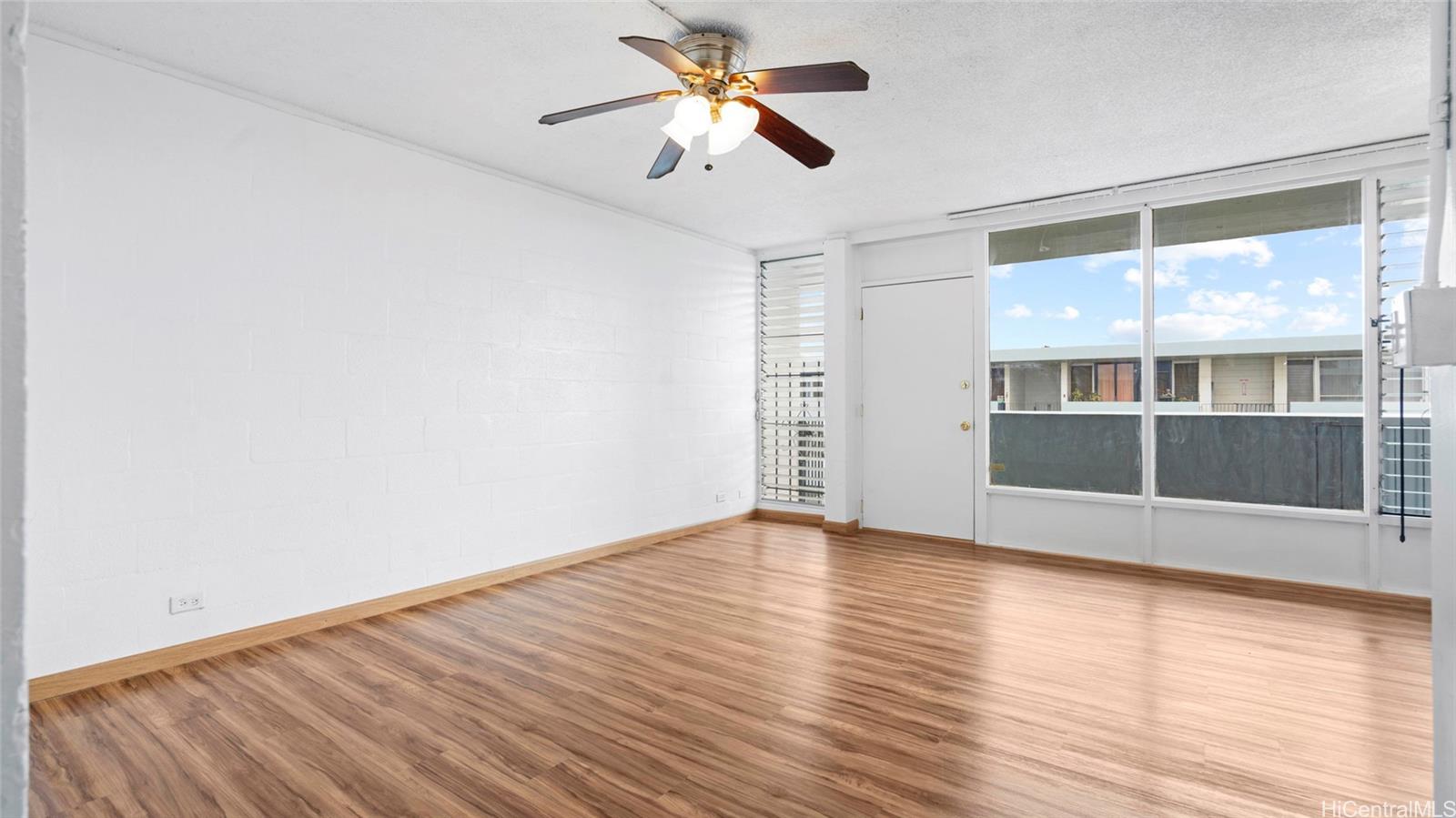 94-249 Waikele Road  Unit A304