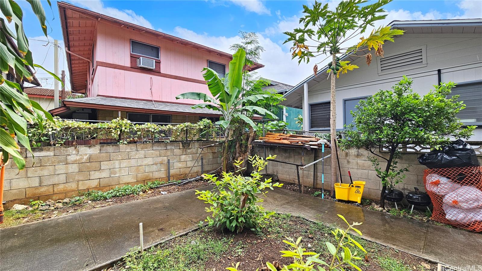 816 Lopez Lane