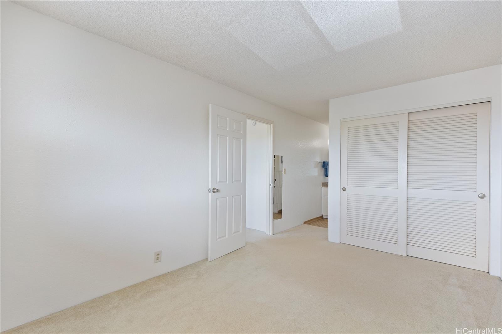Photo 6 of 18