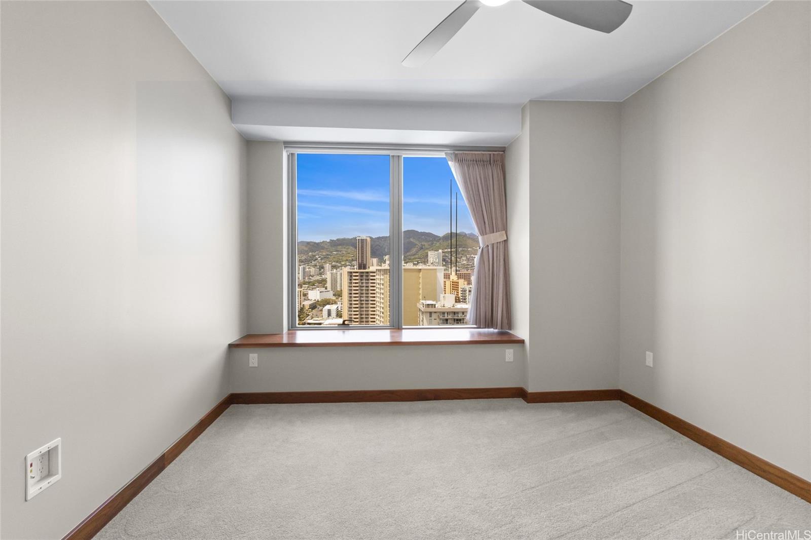 1555 Kapiolani Boulevard  Unit 1800