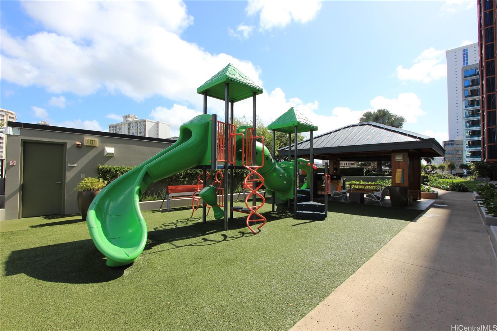 1555 Kapiolani Boulevard  Unit 1800