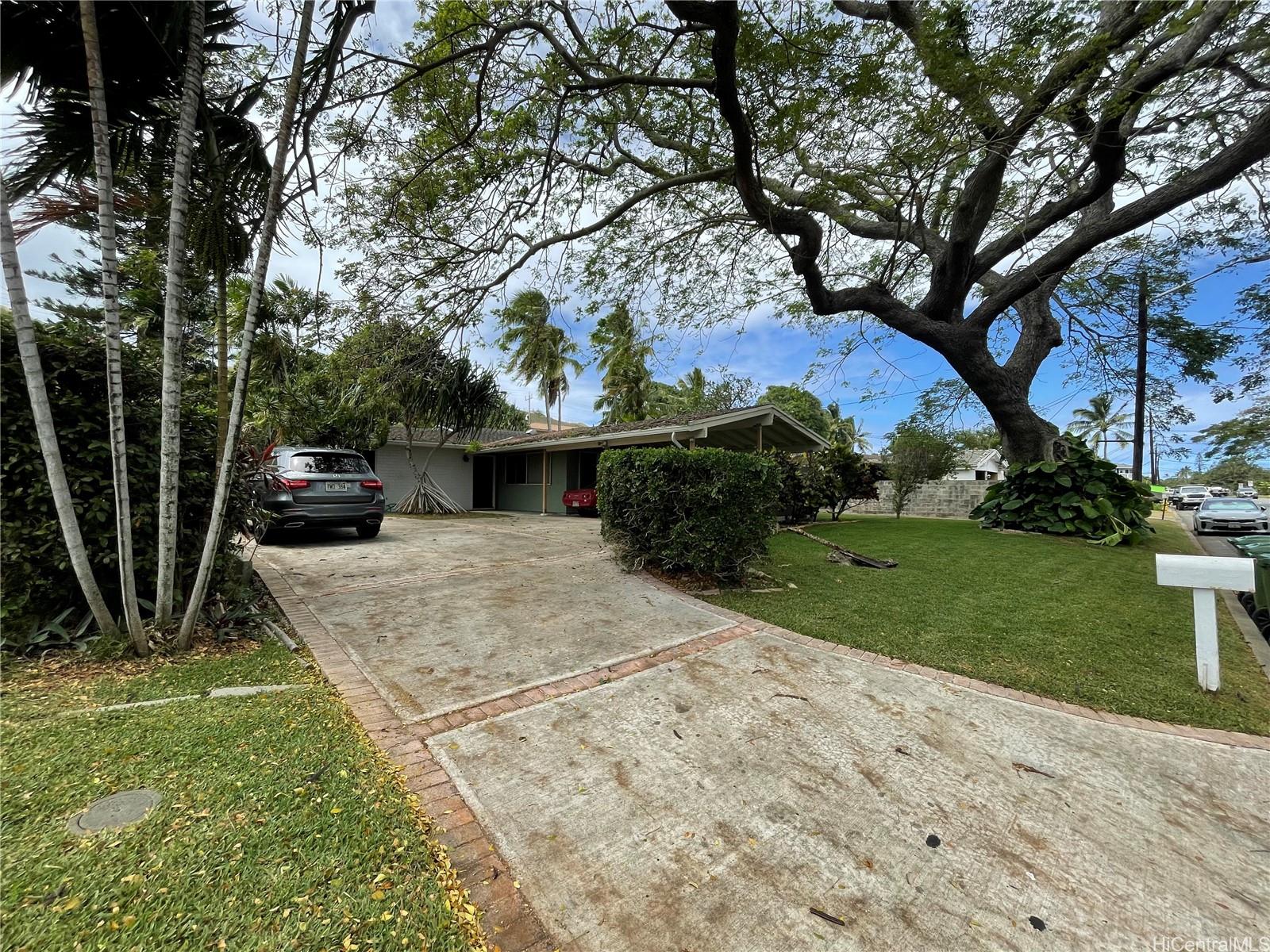 1225 Mokapu Boulevard