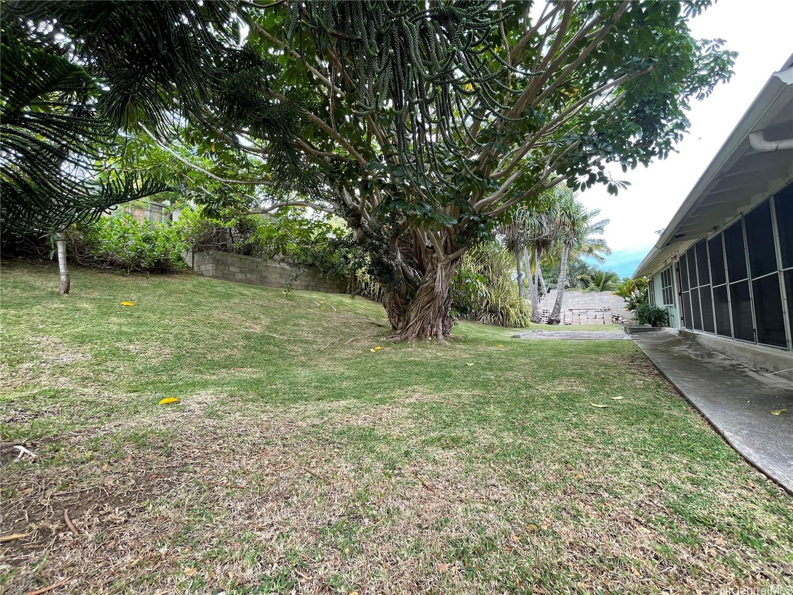 1225 Mokapu Boulevard