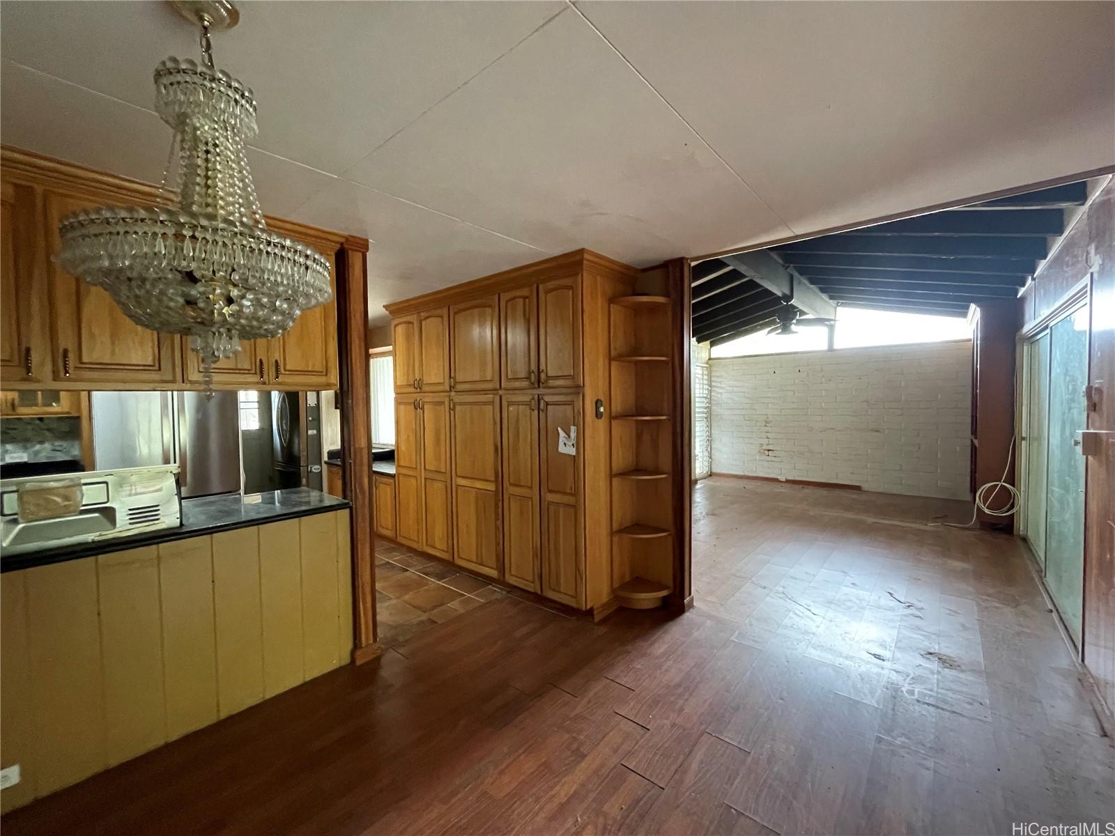 1225 Mokapu Boulevard