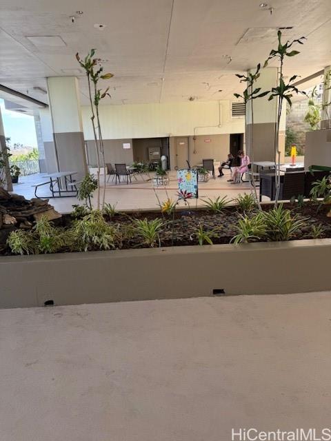 Photo 19 of 22