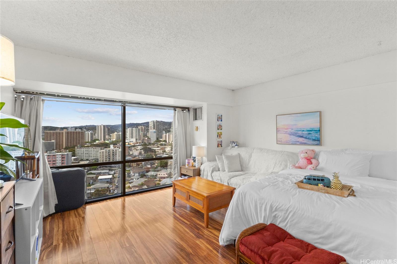 1750 Kalakaua Avenue 1801
