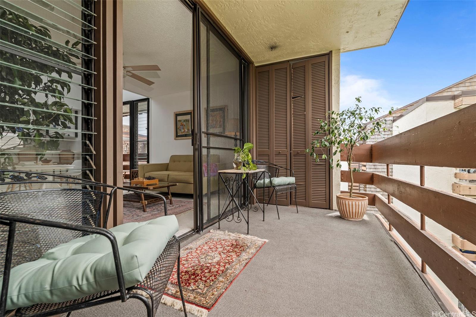 1015 Aoloa Place  Unit 437