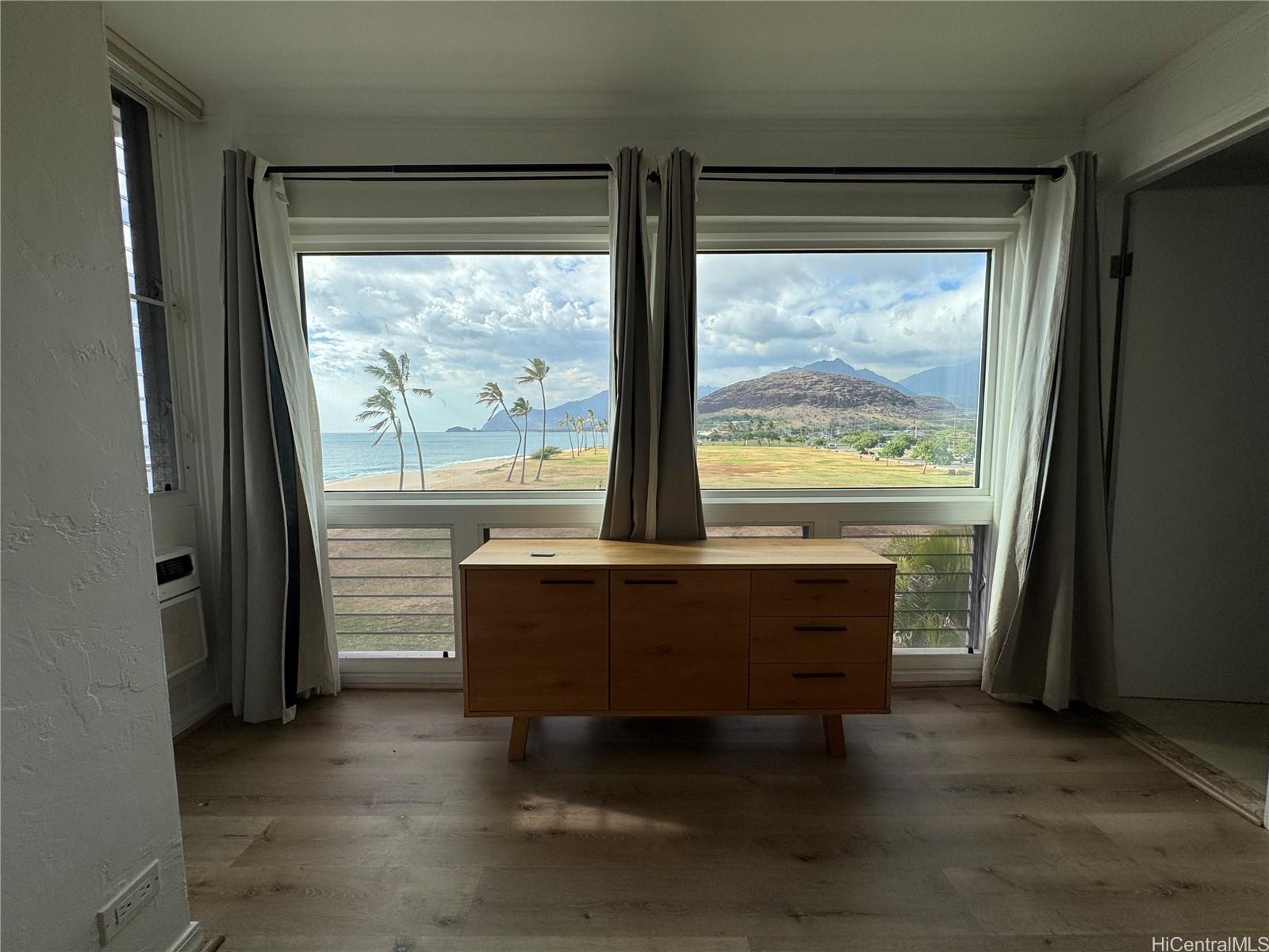 87-561 Farrington Highway  Unit 321
