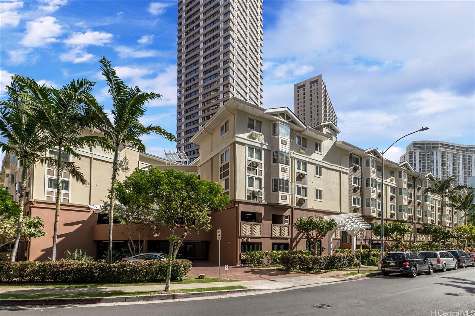 1800 Kaioo Drive C306