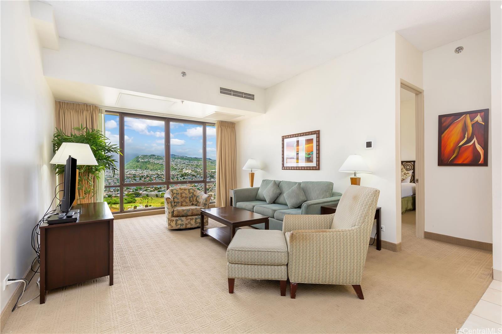 229 Paoakalani Avenue 3801