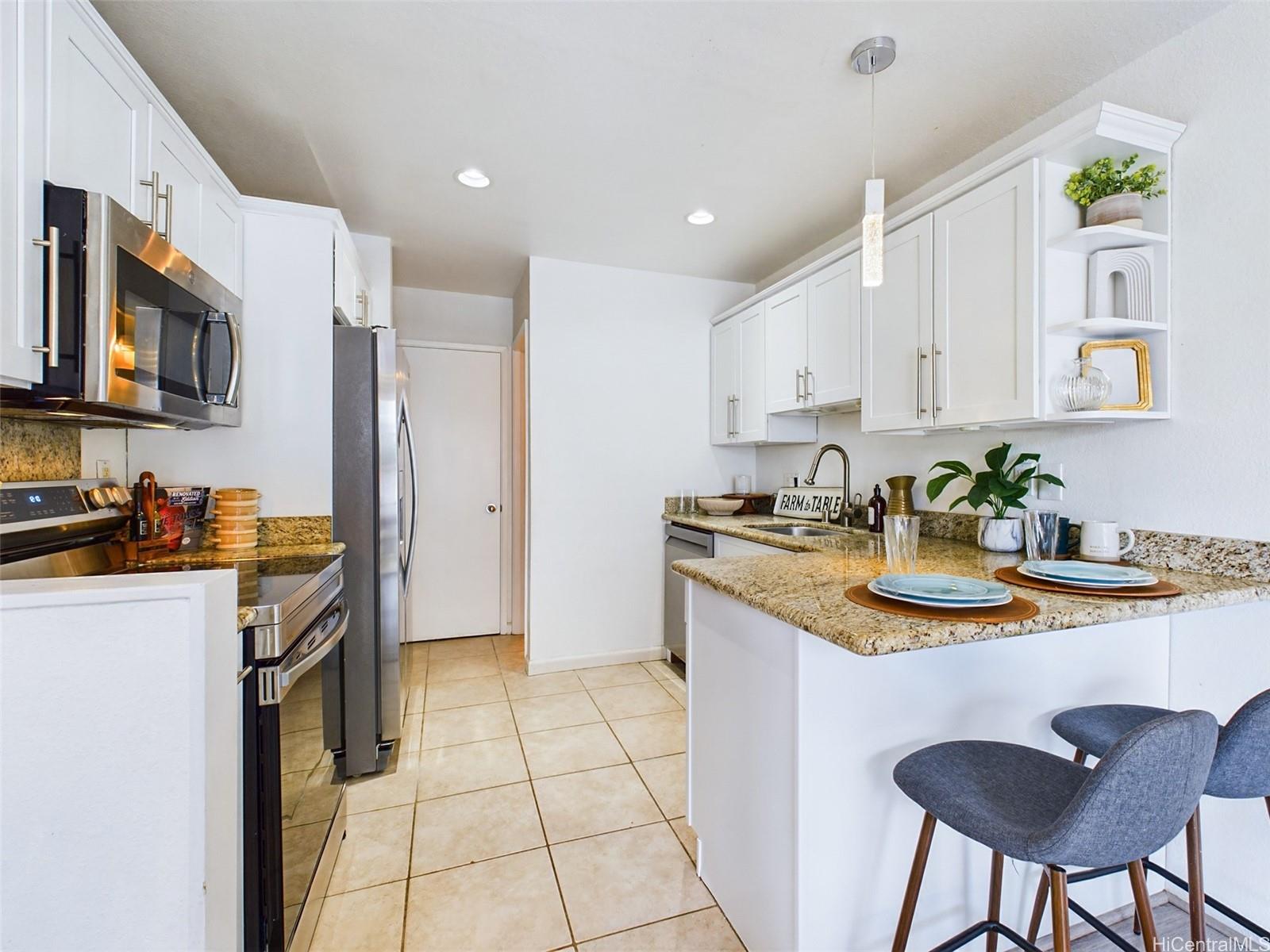 572 Mananai Place  Unit 20A