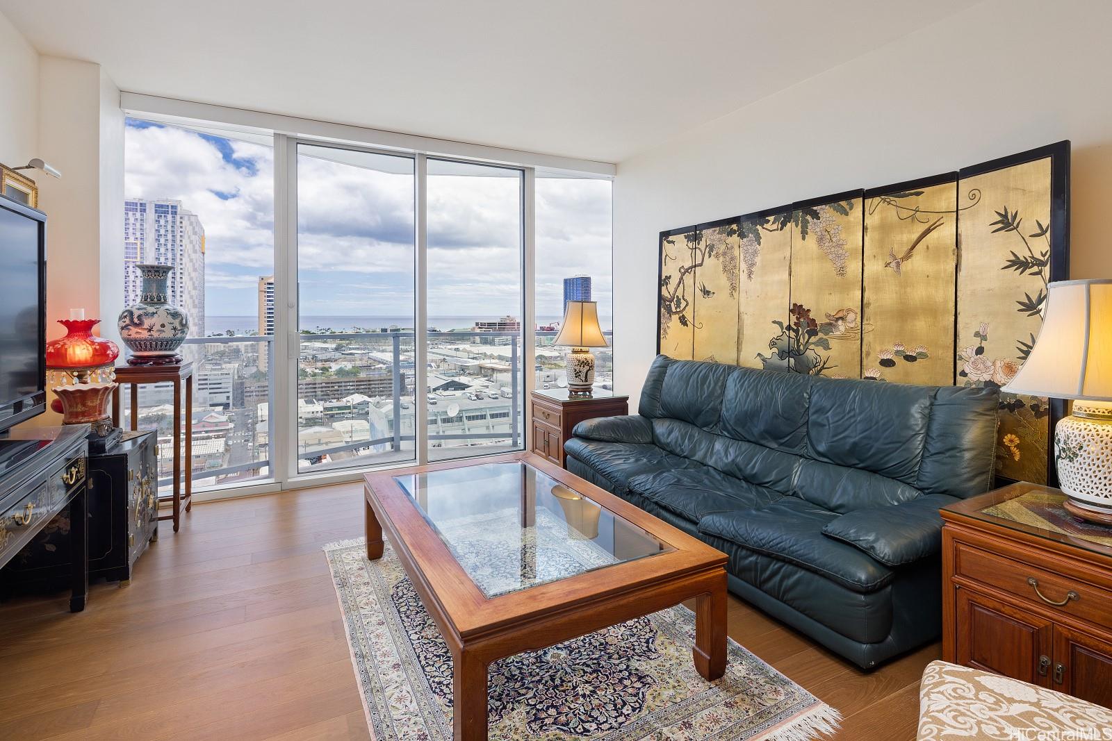 888 Kapiolani Boulevard 2207