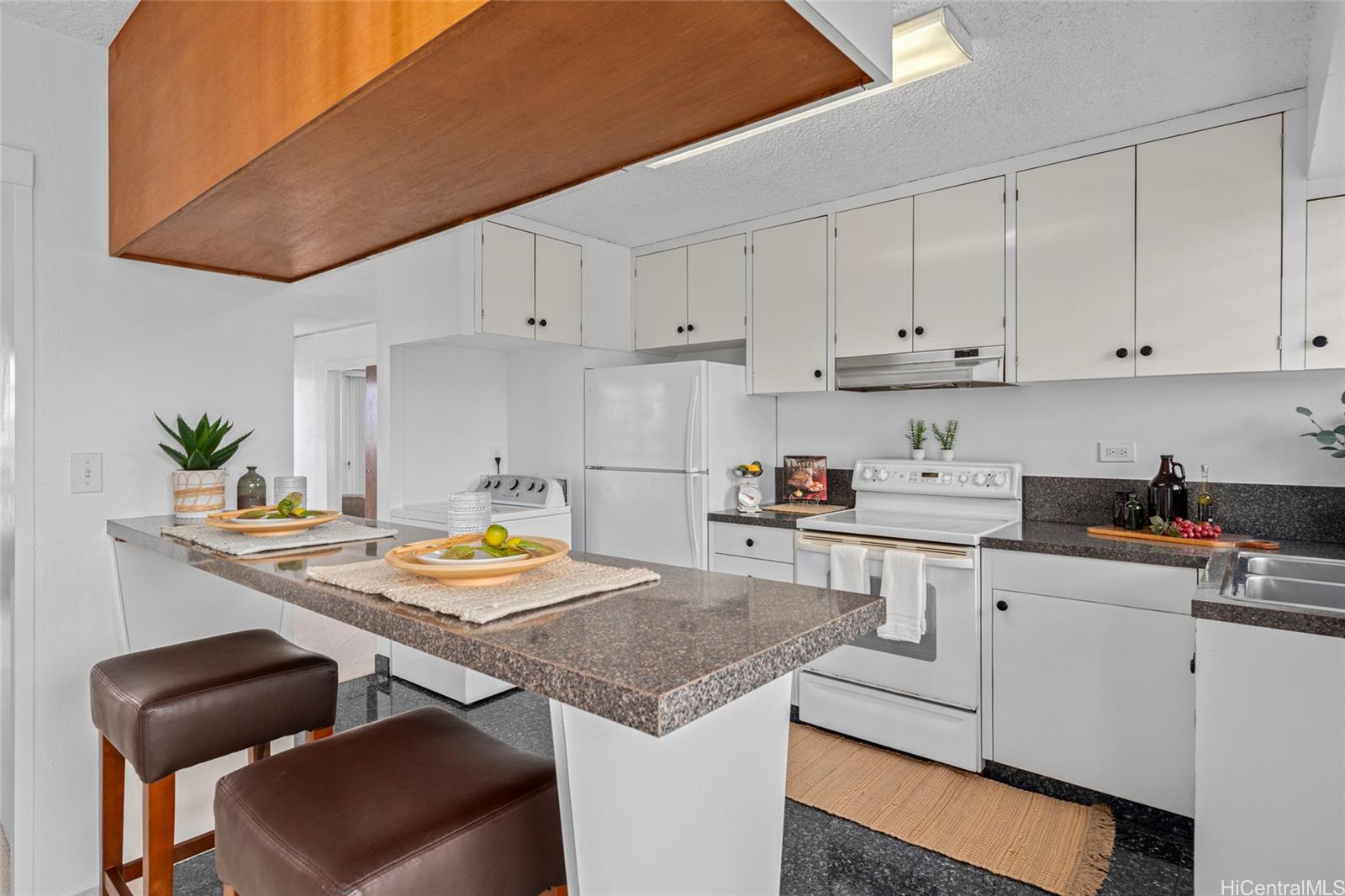 3350 Sierra Drive  Unit 601