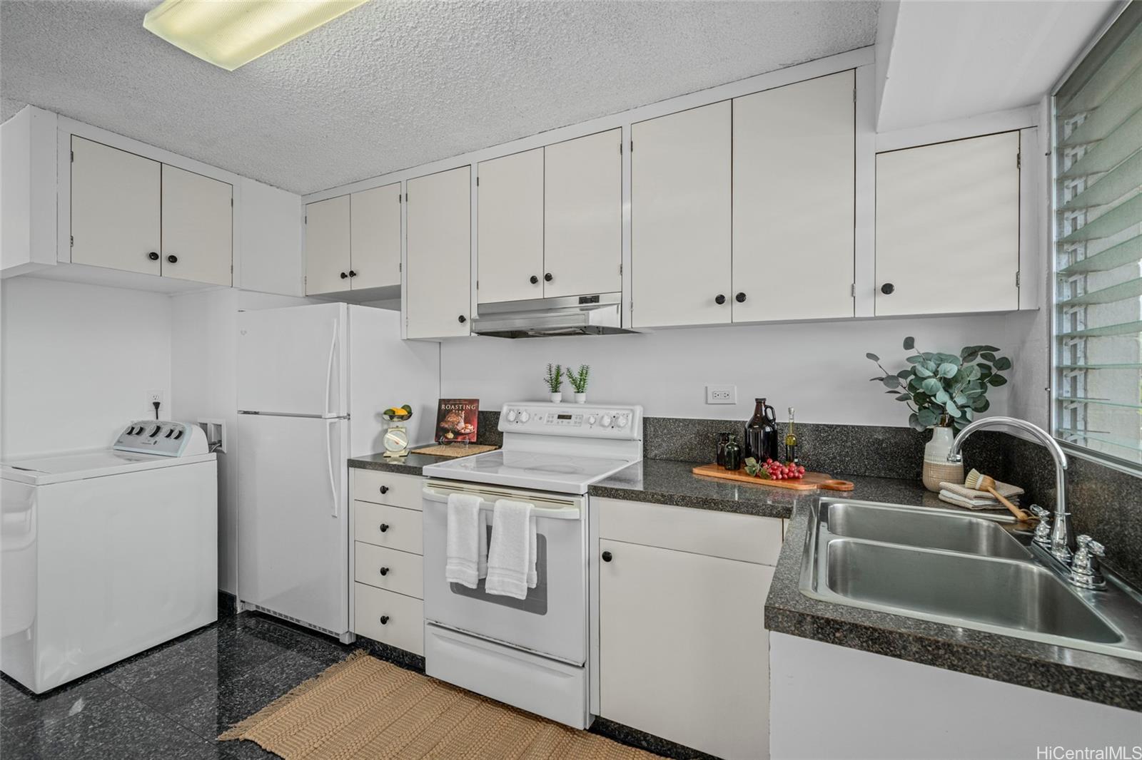 3350 Sierra Drive  Unit 601