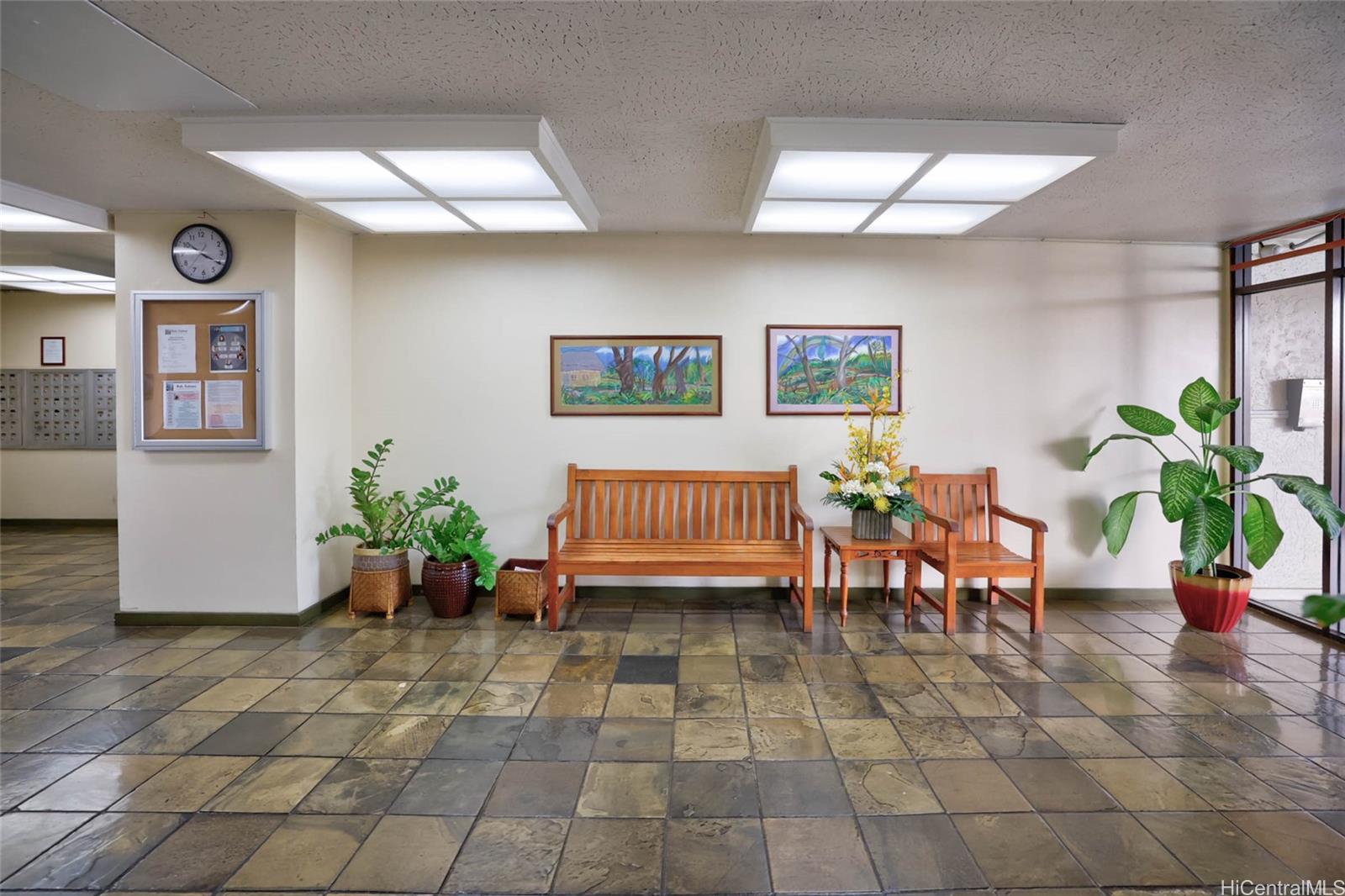 2740 Kuilei Street  Unit 1101