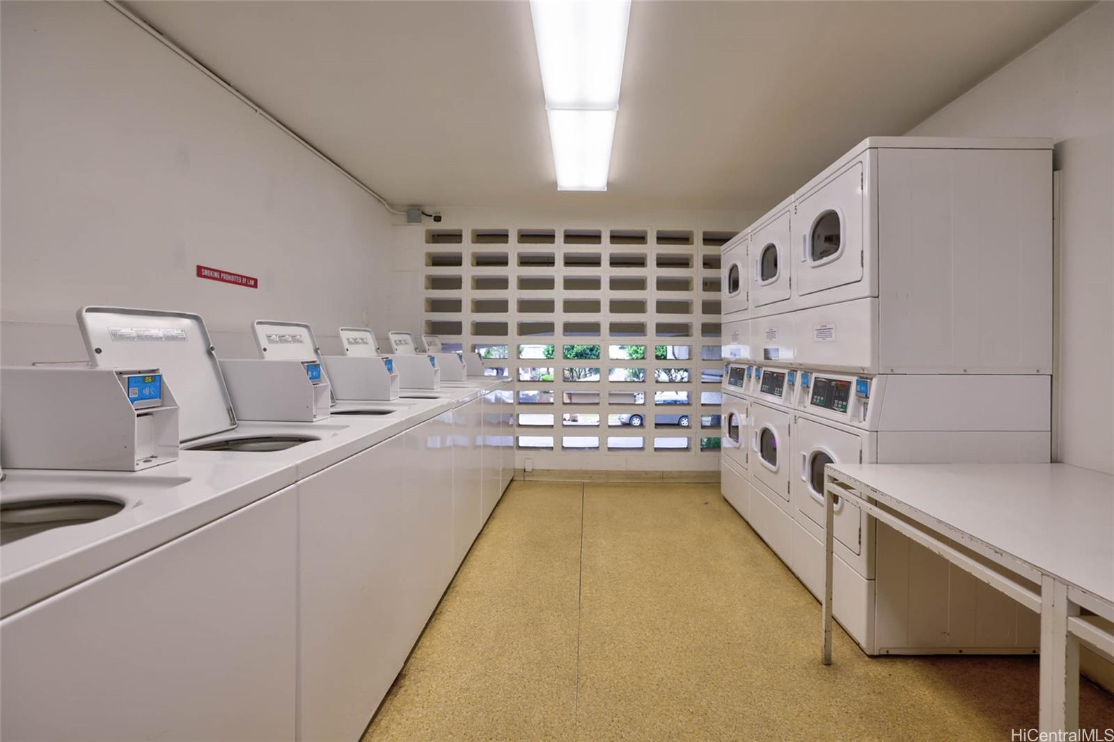 2740 Kuilei Street  Unit 1101